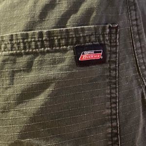 Vintage green Dickies size 4-6. Thrifted these in great condition.